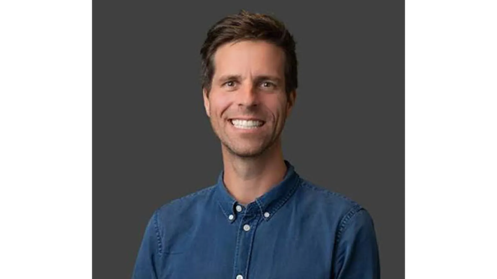 Alexander Fouirnaies